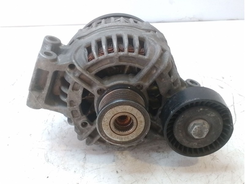 Recambio de alternador para bmw serie 3 compact (e46) 320td m sport referencia OEM IAM 12317788248 F00M145656 