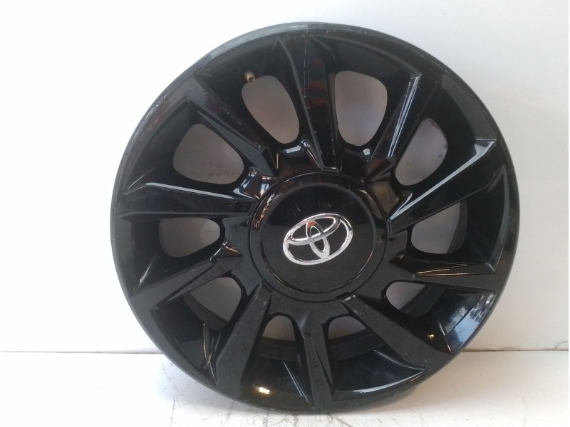 Recambio de llanta para toyota aygo x (_b7_) 1.0 vvt-i (kgb70) referencia OEM IAM PW4570H002MB  PW4570H009