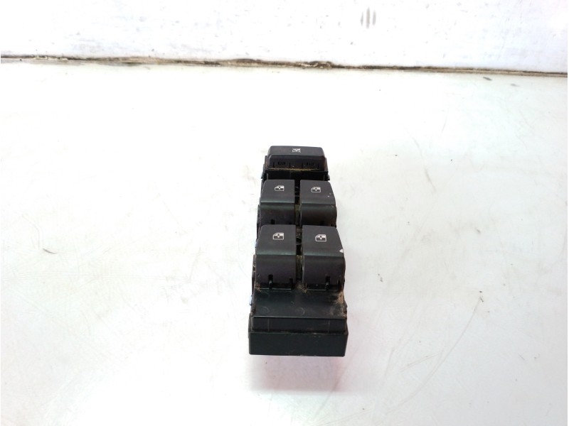 Recambio de mando elevalunas delantero izquierdo para hyundai i30 (pd) 1.0 tgdi cat referencia OEM IAM 93571G3030  