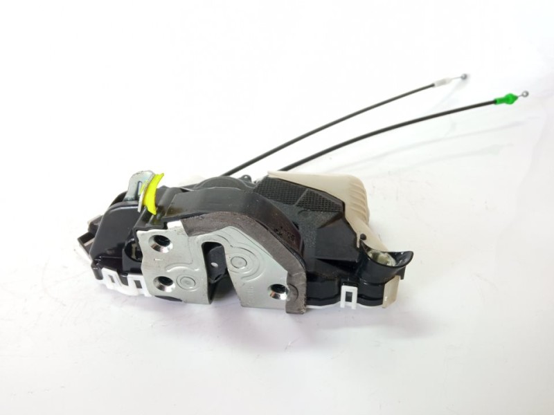 Recambio de cerradura puerta delantera izquierda para toyota yaris 1.3 16v cat referencia OEM IAM 690400D140  