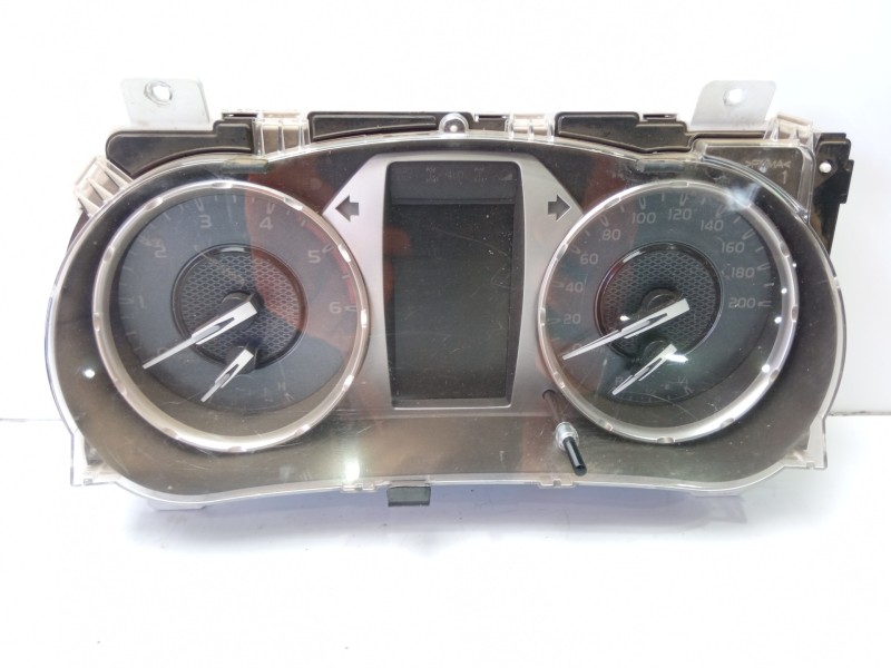 Recambio de cuadro instrumentos para toyota hilux (kun) 2.5 turbodiesel referencia OEM IAM 83800FFK80 83800FFK80A 