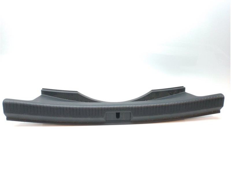 Recambio de moldura para volkswagen golf vii lim. (bq1) comfortline referencia OEM IAM 5G6863459L82V 5G6863459L 