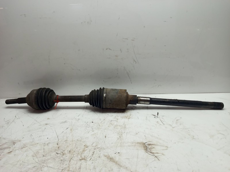 Recambio de transmision delantera derecha para jeep cherokee (kj) 2.5 crd 4x4 referencia OEM IAM K52104590AA  