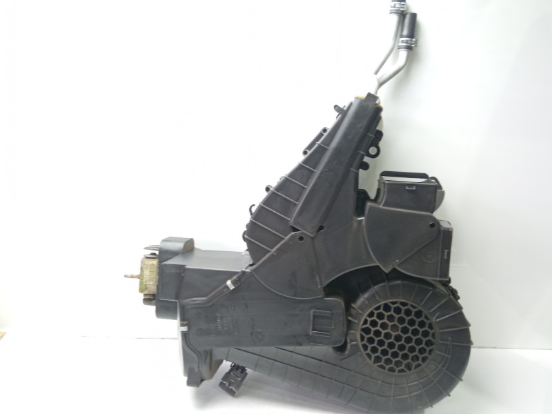 Recambio de calefaccion entera normal para chrysler grand voyager referencia OEM IAM 68057719AA 68092685AC 5183147AA