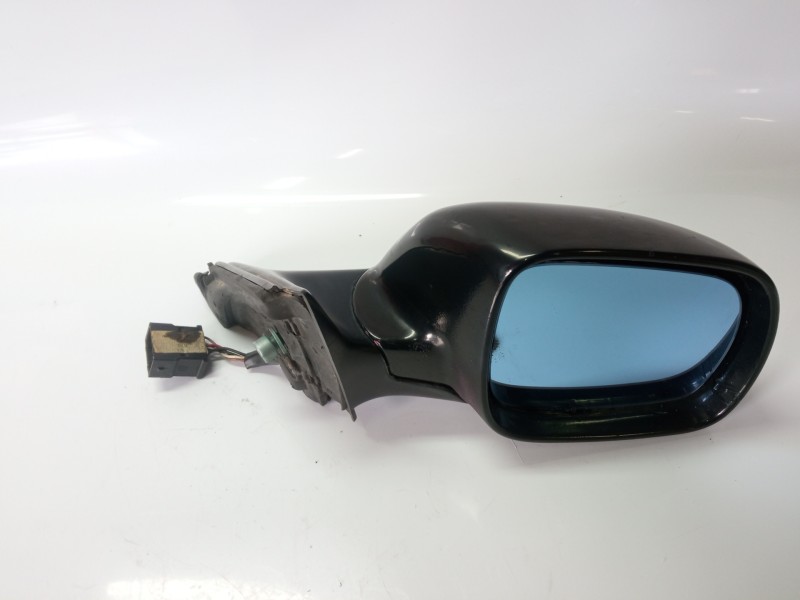 Recambio de retrovisor derecho para audi a3 (8l) 1.9 tdi referencia OEM IAM 8D0857508 E6024743 E1010481