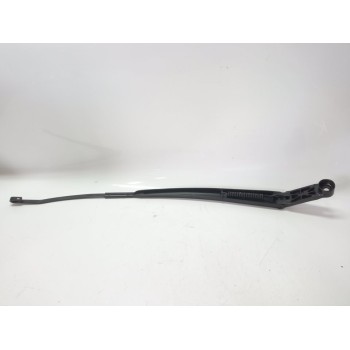BRAZO LIMPIA DELANTERO DERECHO 852110D070 