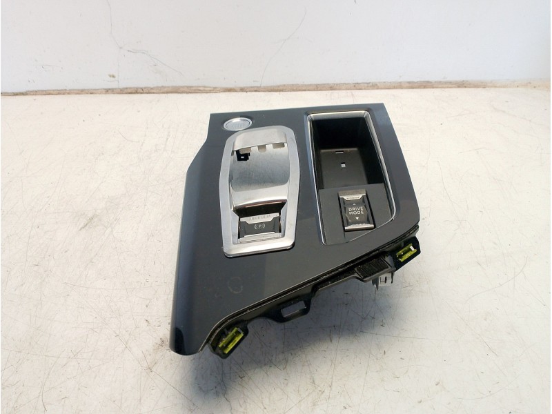 Recambio de moldura para peugeot 3008 referencia OEM IAM 98366631ZD 9836663180 