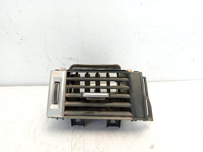 Recambio de rejilla aireadora para land rover evoque dynamic referencia OEM IAM LR093940  