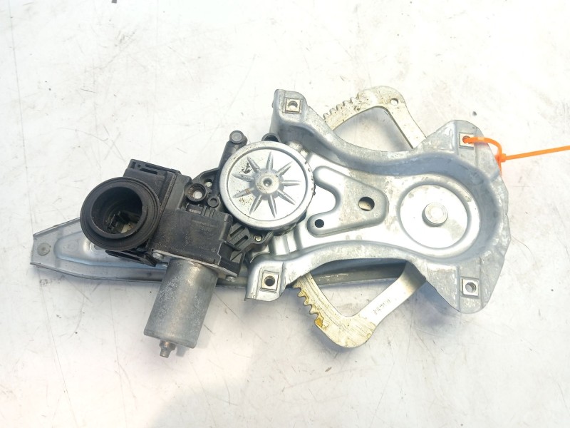Recambio de elevalunas trasero derecho para toyota c-hr referencia OEM IAM 69830F4010  