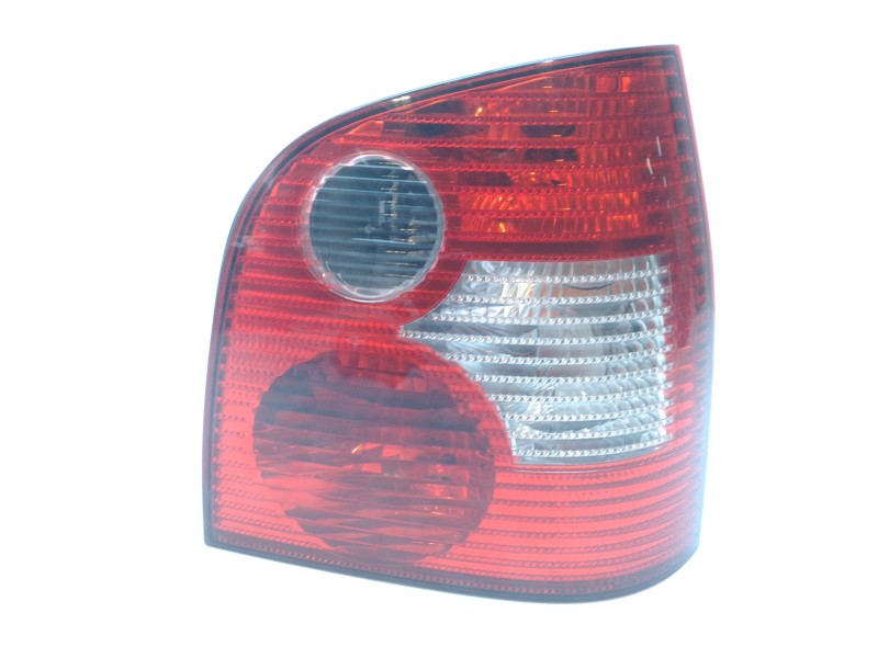 Recambio de piloto trasero derecho para volkswagen polo (9n1) gt referencia OEM IAM 6Q6945096B  