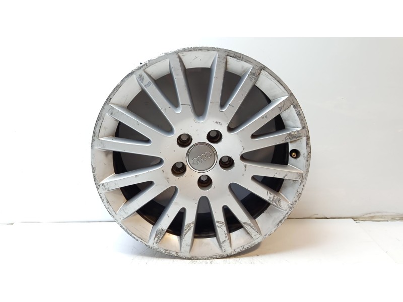 Recambio de llanta para audi a3 (8p) referencia OEM IAM 80P601025BE  