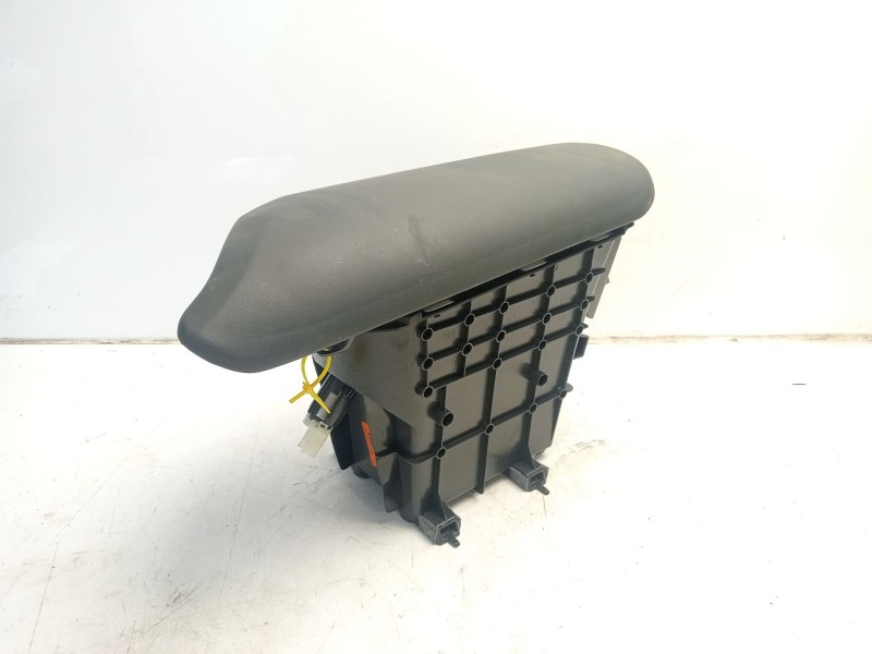 Recambio de guantera consola central para toyota c-hr referencia OEM IAM 58812F4010  