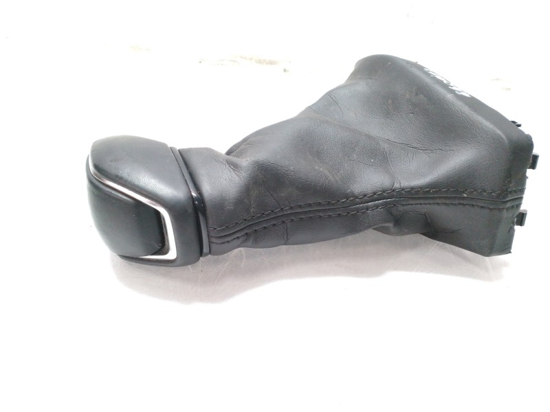 Recambio de pomo palanca cambio para toyota rav4 referencia OEM IAM 3354240050C0 33504F 