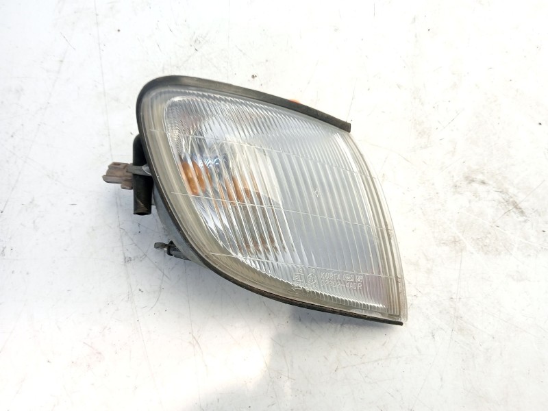Recambio de faro derecho para hyundai h-1 / starex autobús (a1) 2.5 td 4wd referencia OEM IAM 923024A010  