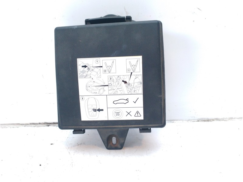 Recambio de caja reles / fusibles para jaguar xf i (x250) 2.7 d referencia OEM IAM C2D17257  