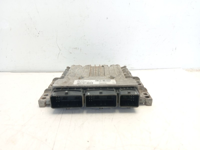Recambio de centralita motor uce para renault scenic iii dynamique referencia OEM IAM 237100345R  