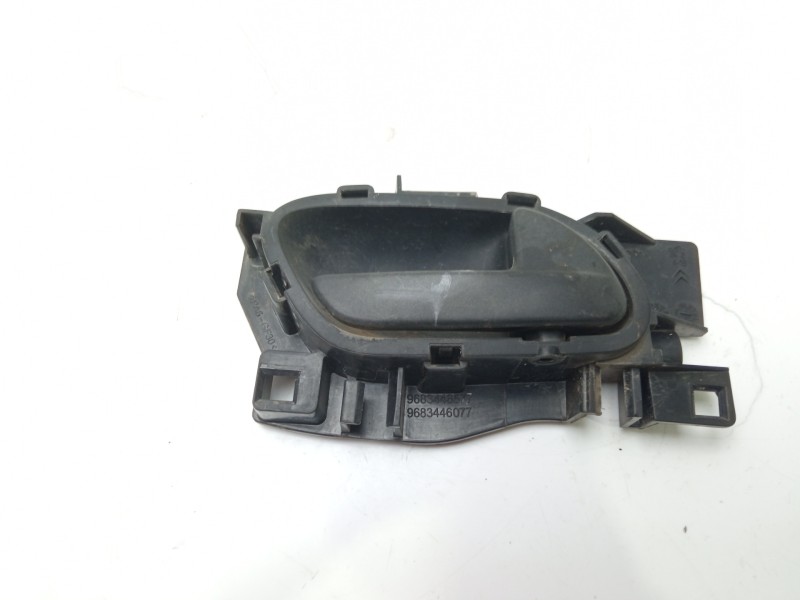 Recambio de maneta interior delantera derecha para citroën c3 1.4 referencia OEM IAM 9144F9 9683446577 