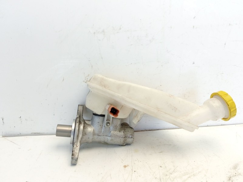 Recambio de bomba freno para citroën c4 cactus referencia OEM IAM 4601R9  