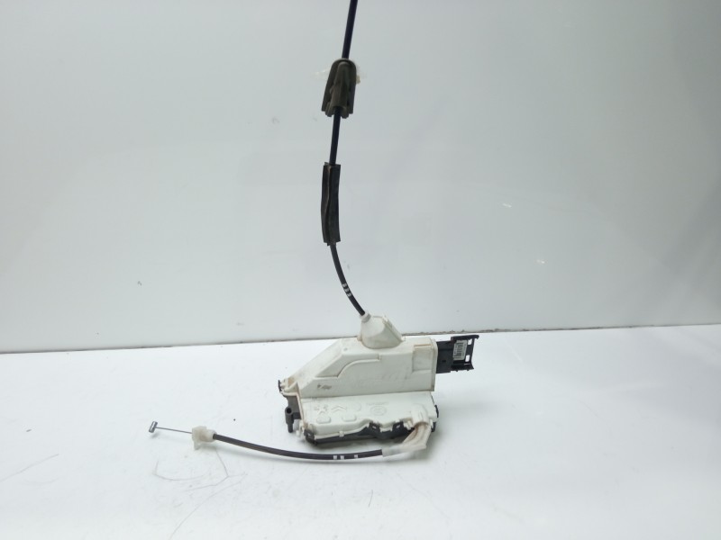 Recambio de cerradura puerta trasera derecha para citroën c3 1.4 referencia OEM IAM 9138Y2 006249 2244A069315