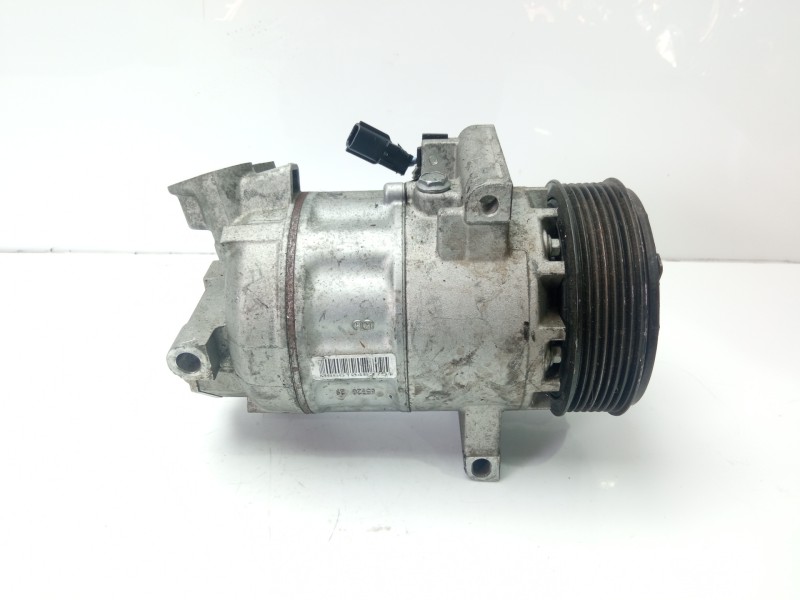 Recambio de compresor aire acondicionado para renault clio iv grandtour dynamique referencia OEM IAM 926000734R  