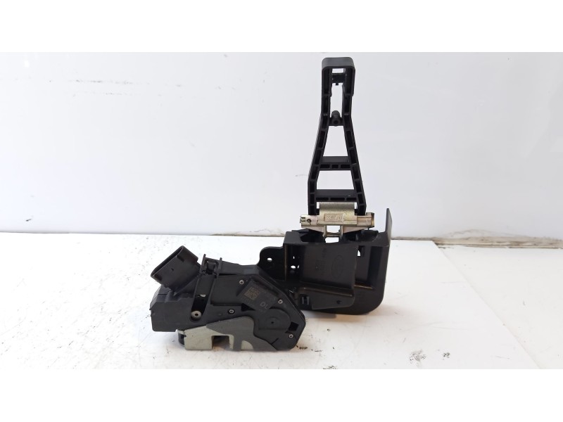 Recambio de cerradura puerta delantera derecha para ford ranger (tke) referencia OEM IAM 5303366  