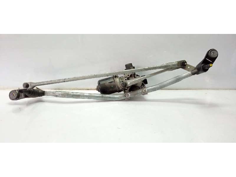 Recambio de motor limpia delantero para dacia sandero laureate referencia OEM IAM 288009321R  