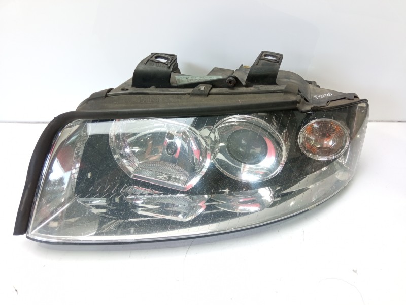 Recambio de faro izquierdo para audi a4 berlina (8e) 1.9 tdi (96kw) referencia OEM IAM 8E0941029  