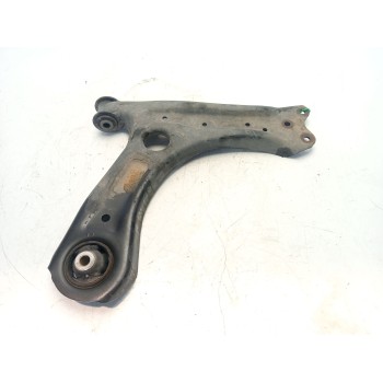 BRAZO SUSPENSION INFERIOR DELANTERO DERECHO 6R0407152A 