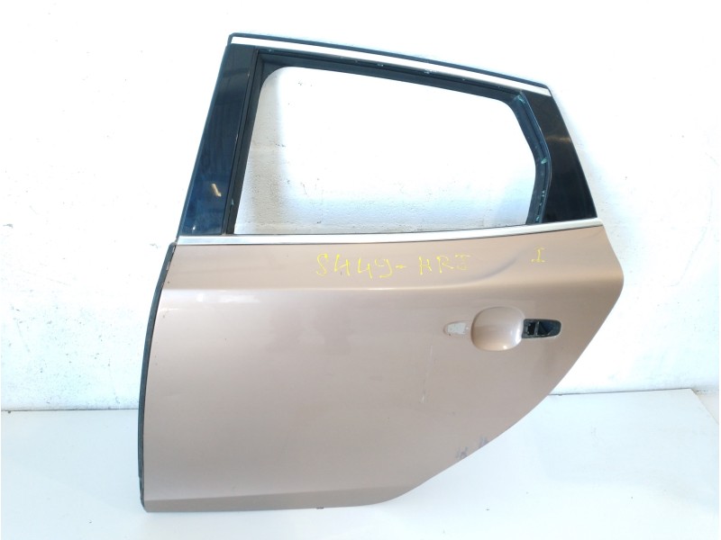 Recambio de puerta trasera izquierda para volvo v40 inscription referencia OEM IAM 32321999  