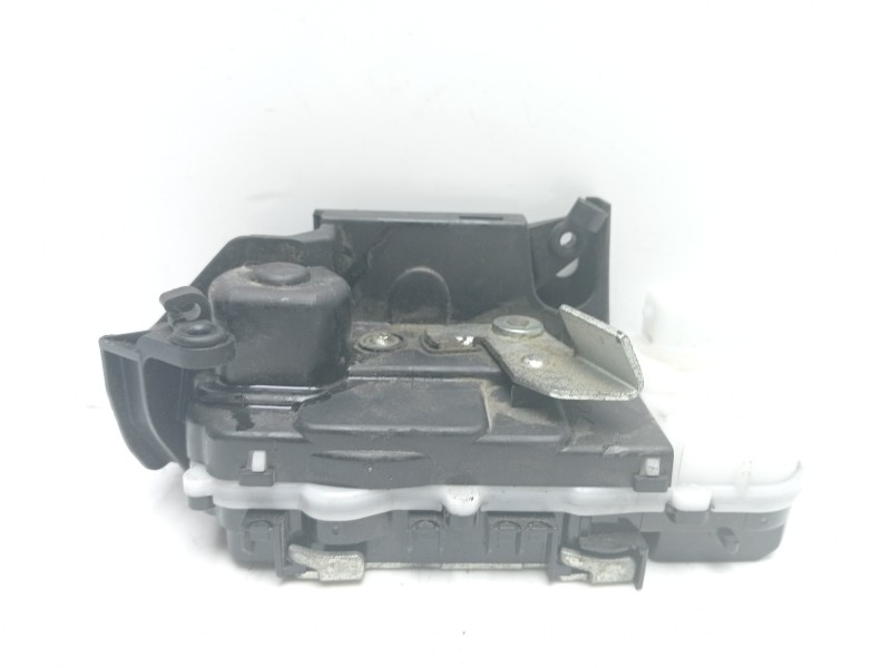 Recambio de cerradura puerta trasera izquierda para citroën xsara berlina 1.6 seduction referencia OEM IAM 913769  