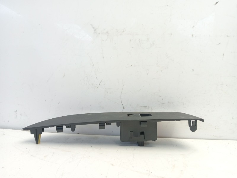 Recambio de mando elevalunas delantero derecho para toyota corolla (e21) referencia OEM IAM 7423102F60  
