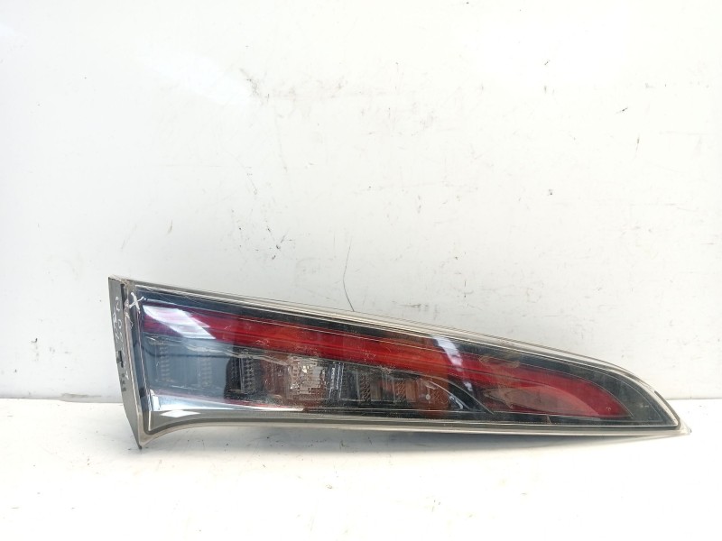 Recambio de piloto trasero izquierdo interior para toyota corolla (e21) referencia OEM IAM 8159102770  