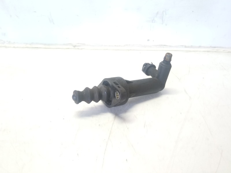 Recambio de bombin embrague para audi a1 sportback (8xa) ambition referencia OEM IAM 5Q0721261  