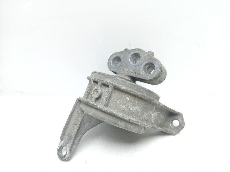 Recambio de soporte motor derecho para opel astra h berlina cosmo referencia OEM IAM 90539246  