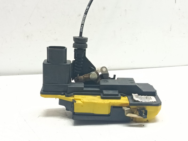 Recambio de cerradura puerta trasera izquierda para volvo xc90 d5 referencia OEM IAM 30699755  