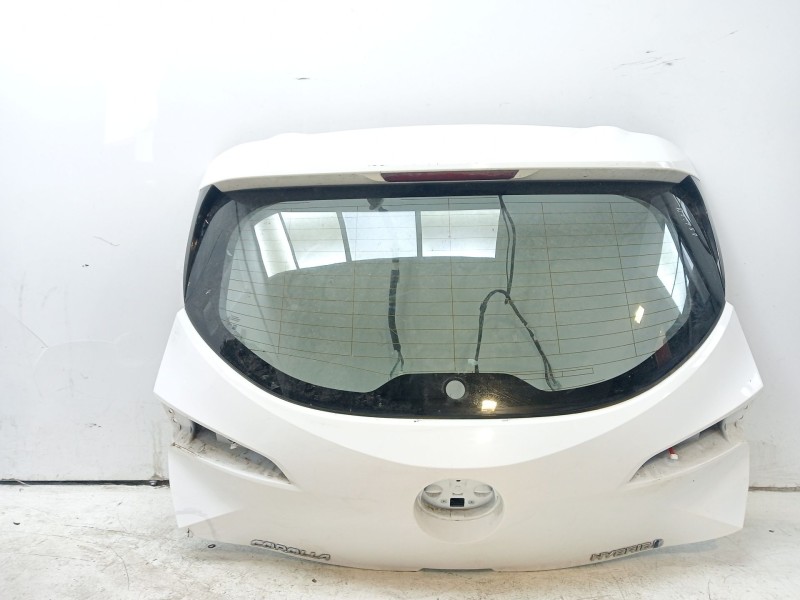 Recambio de porton trasero para toyota corolla (e21) referencia OEM IAM 6700502610  