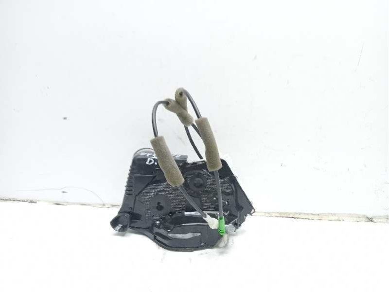 Recambio de cerradura puerta delantera derecha para toyota yaris referencia OEM IAM 69030K0040  