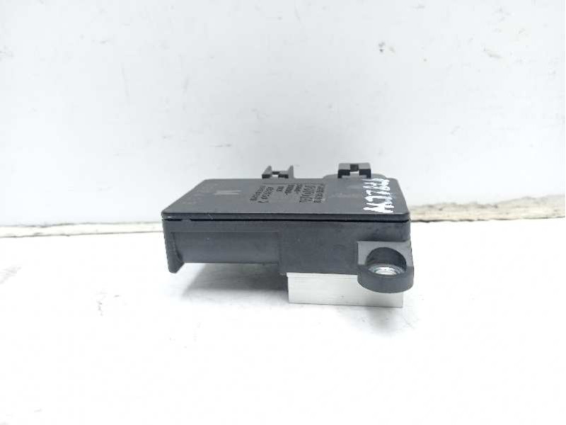 Recambio de modulo electronico para toyota yaris referencia OEM IAM 89257499300  