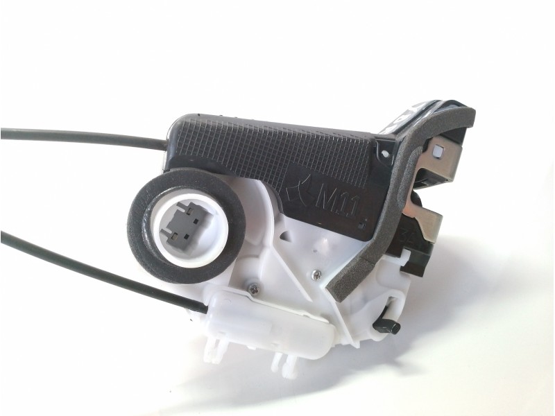 Recambio de cerradura puerta trasera derecha para toyota yaris feel referencia OEM IAM 02014110  
