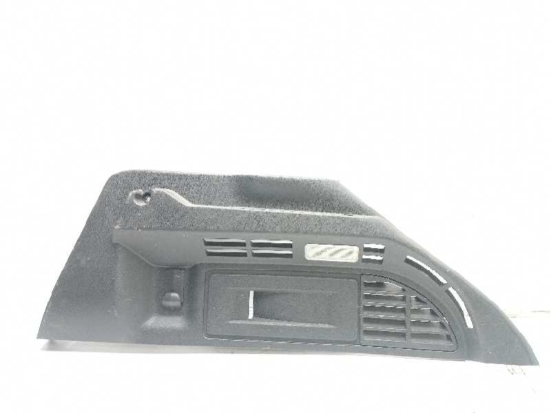 Recambio de molduras traseras para citroën ds4 referencia OEM IAM 8338LQ  