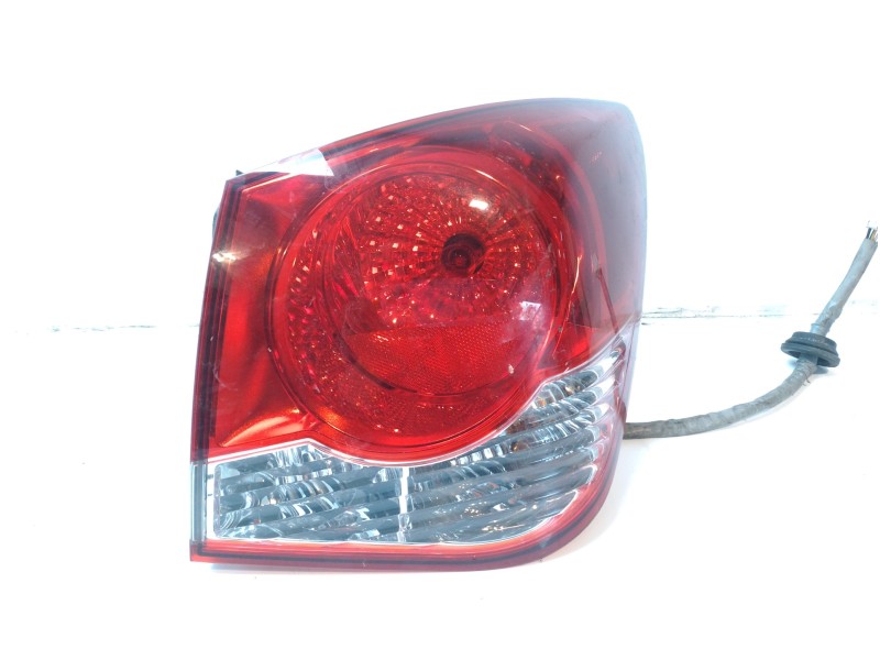 Recambio de piloto trasero derecho para chevrolet cruze l referencia OEM IAM 95965224  