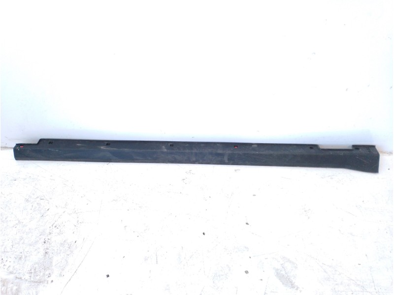 Recambio de moldura para kia sorento 2.5 crdi cat referencia OEM IAM 87752C5000  