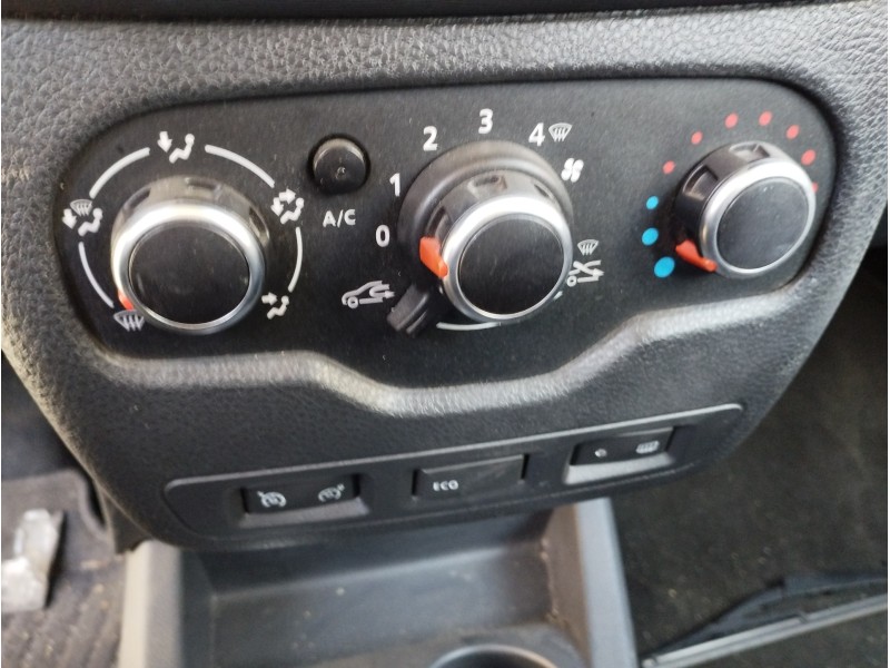 Recambio de mando calefaccion / aire acondicionado para dacia lodgy 1.2 16v tce cat referencia OEM IAM 5P3743000  