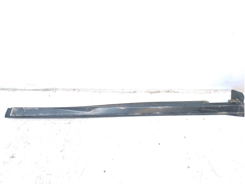Recambio de moldura para kia sorento 2.4 16v ex referencia OEM IAM 87752C5000  