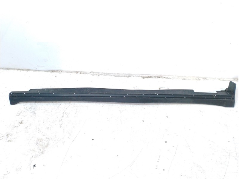 Recambio de moldura para kia sorento 2.4 16v ex referencia OEM IAM 87752P2000  