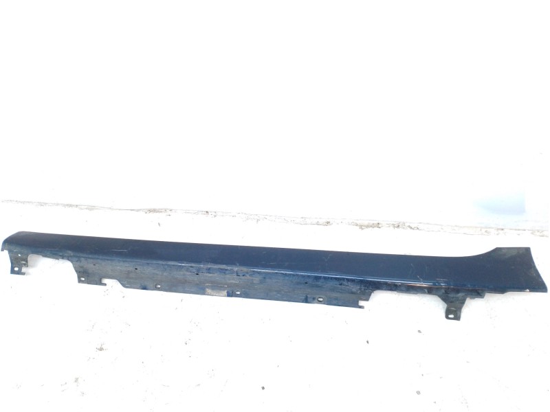 Recambio de faldon lateral para bmw serie 2 gran tourer (f46) 2.0 16v referencia OEM IAM 51177403805  