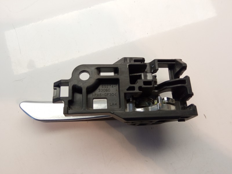 Recambio de maneta interior trasera izquierda para toyota rav4 referencia OEM IAM 6927433060  
