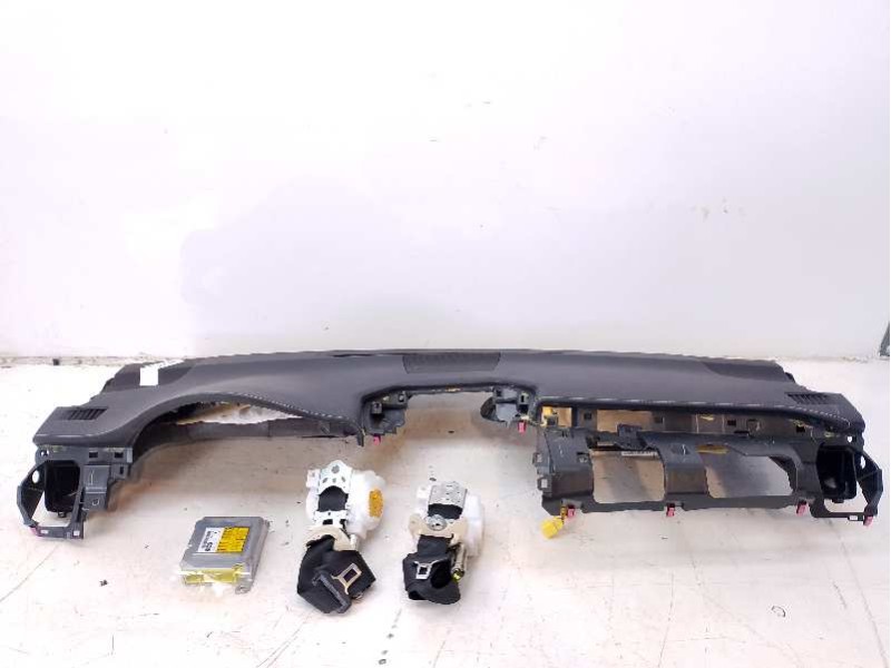 Recambio de kit airbag para lexus nx 300h 2wd referencia OEM IAM 7396078050  