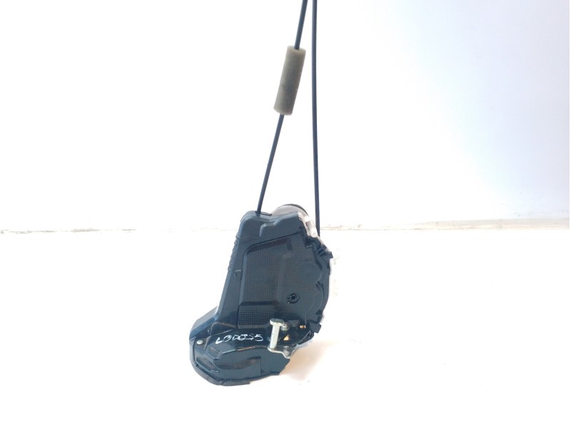 Recambio de cerradura puerta trasera derecha para toyota yaris active referencia OEM IAM 69050K0040  
