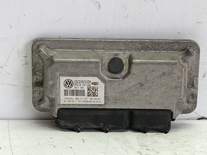 Recambio de centralita motor uce para seat ibiza (6l1) referencia OEM IAM 3C906024BH  